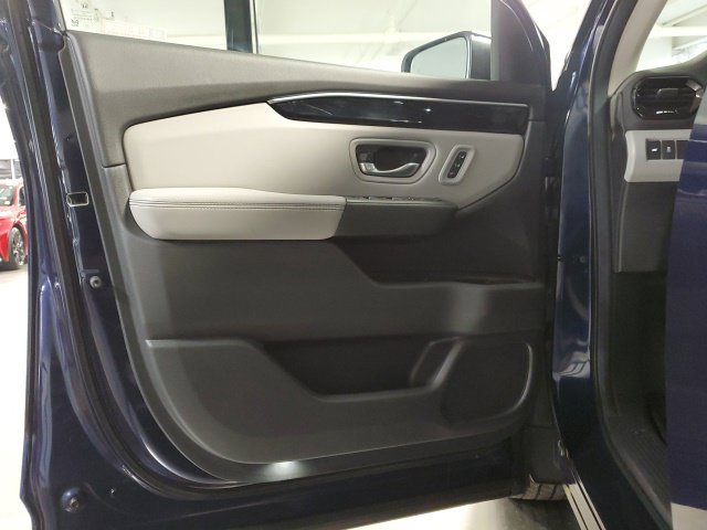 Used 2024 Honda Pilot Touring image 21