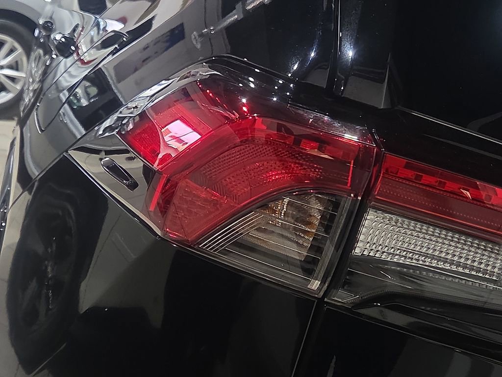 Certified 2024 Toyota RAV4 SE w/ Convenience Package AWD/4WD image 10