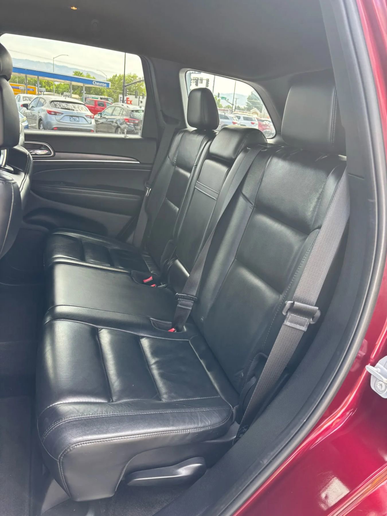 Used 2018 Jeep Grand Cherokee Limited image 17