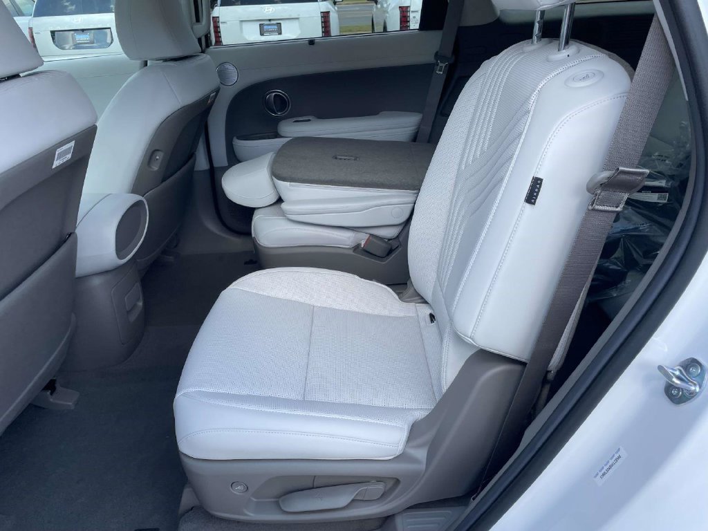 New 2027 Hyundai Palisade SEL FWD image 9