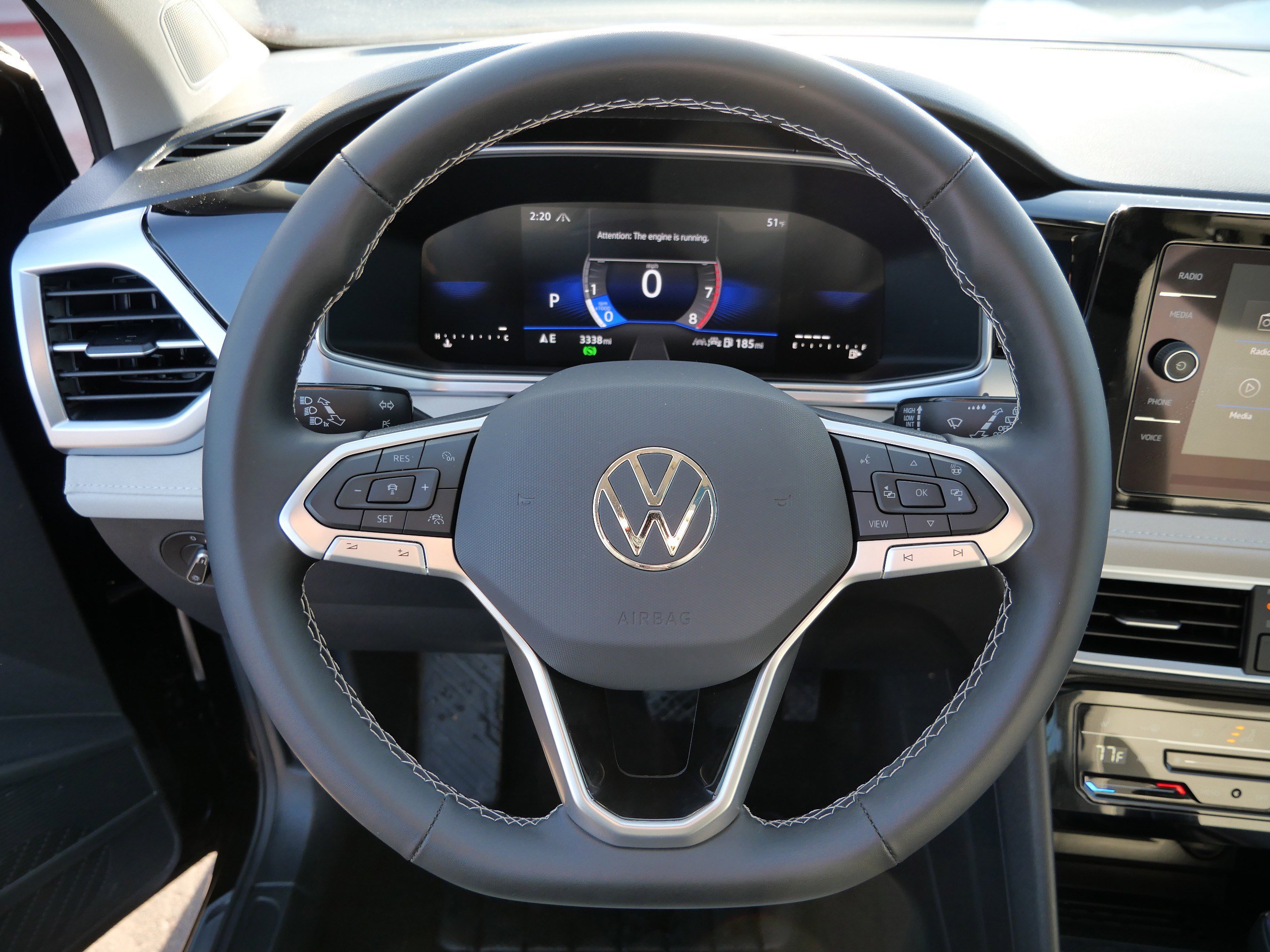 Certified 2025 Volkswagen Taos SE image 26