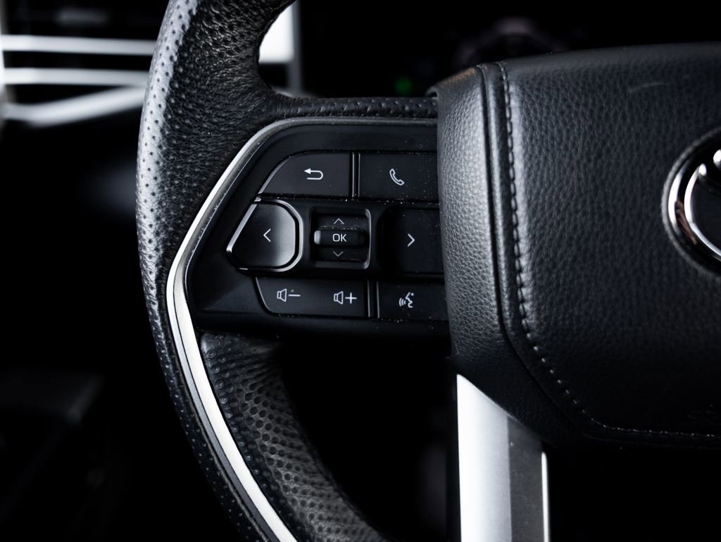 Used 2025 Toyota Tundra Limited w/ TRD Off-Road Package image 13