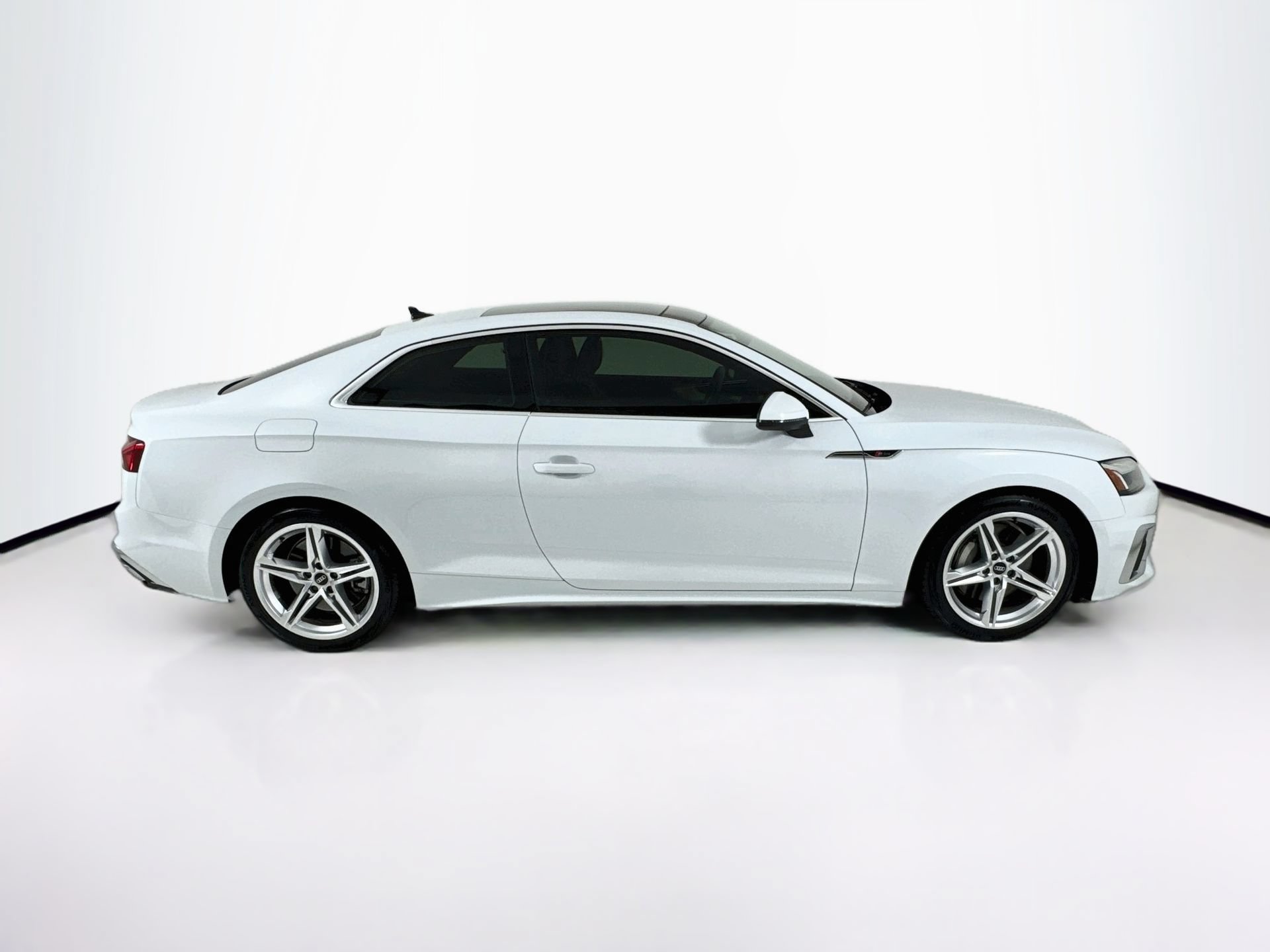 Used 2022 Audi A5 2.0T Premium Plus w/ Premium Plus AWD/4WD image 9