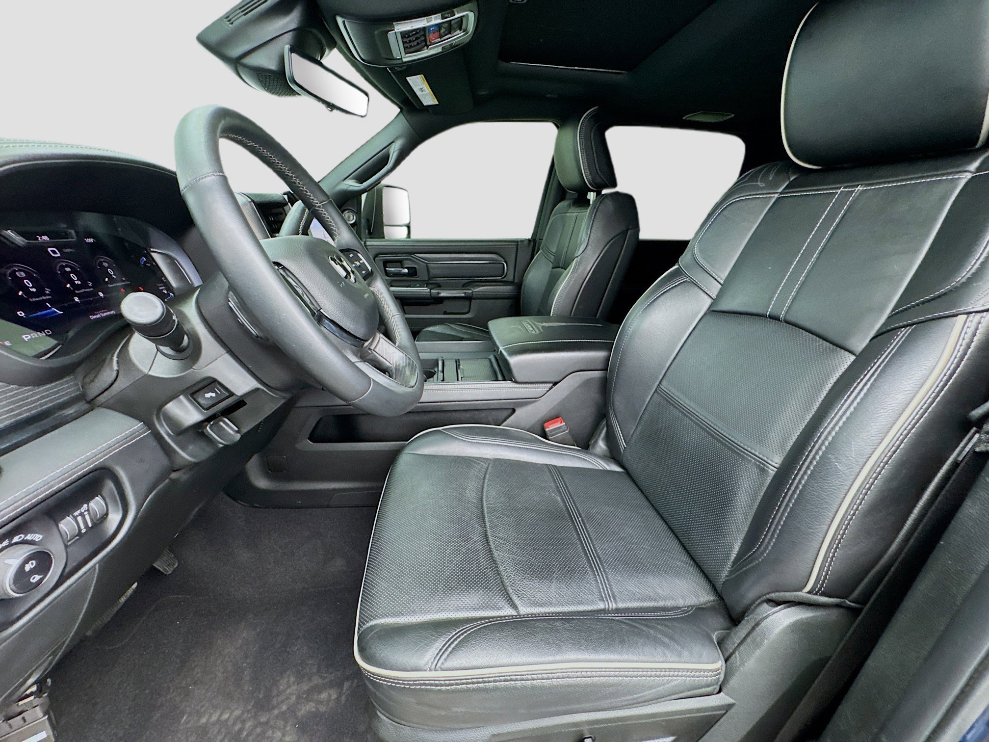 Used 2024 RAM 3500 Limited image 13