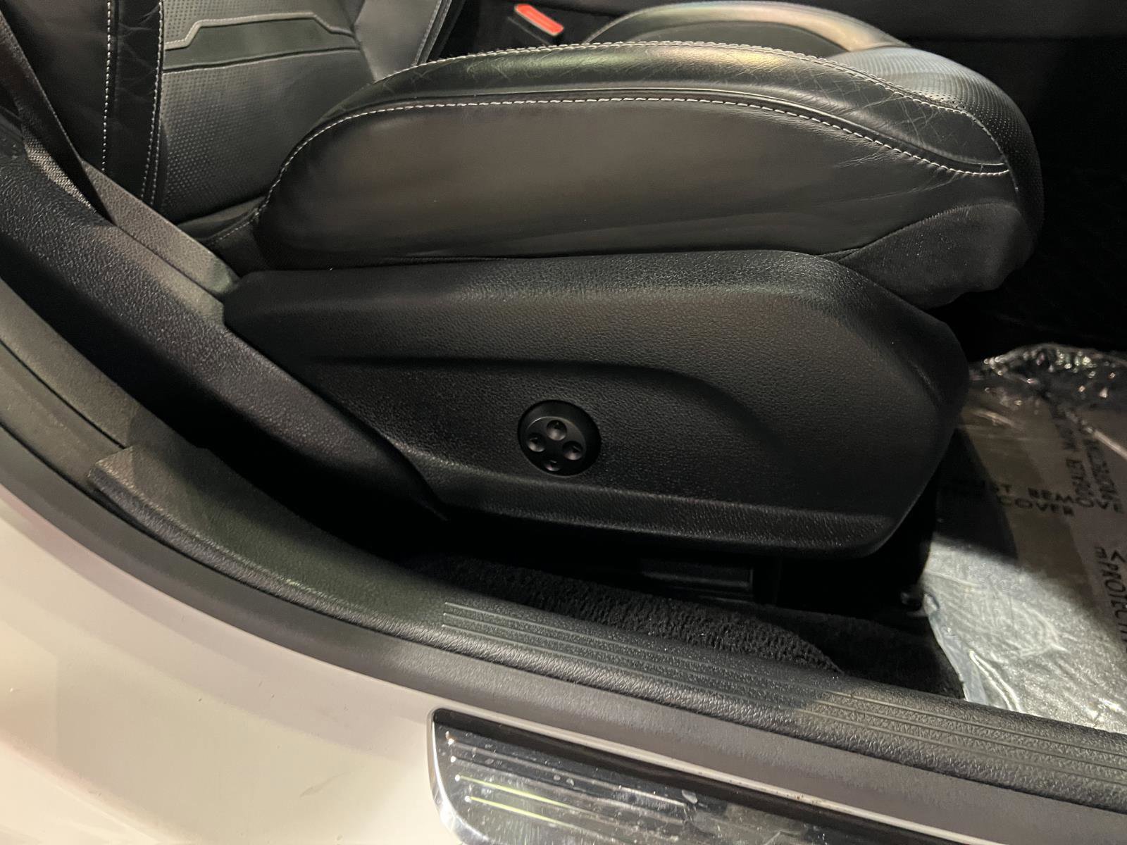 Used 2019 Mercedes-Benz AMG GT 53 w/ Driver Assistance Package image 41