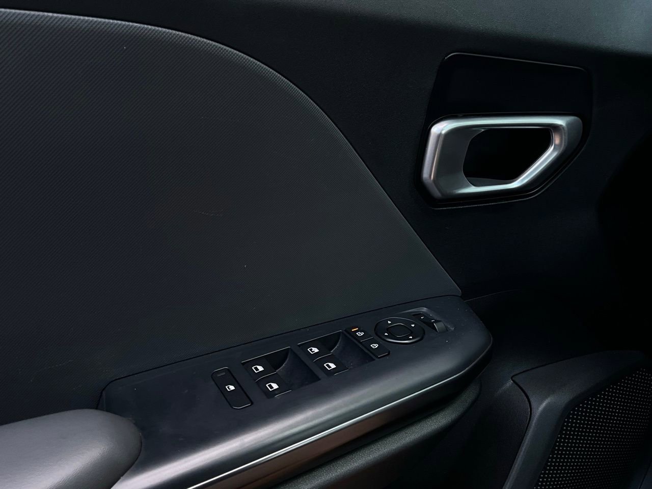 Used 2025 Kia K4 LXS image 20