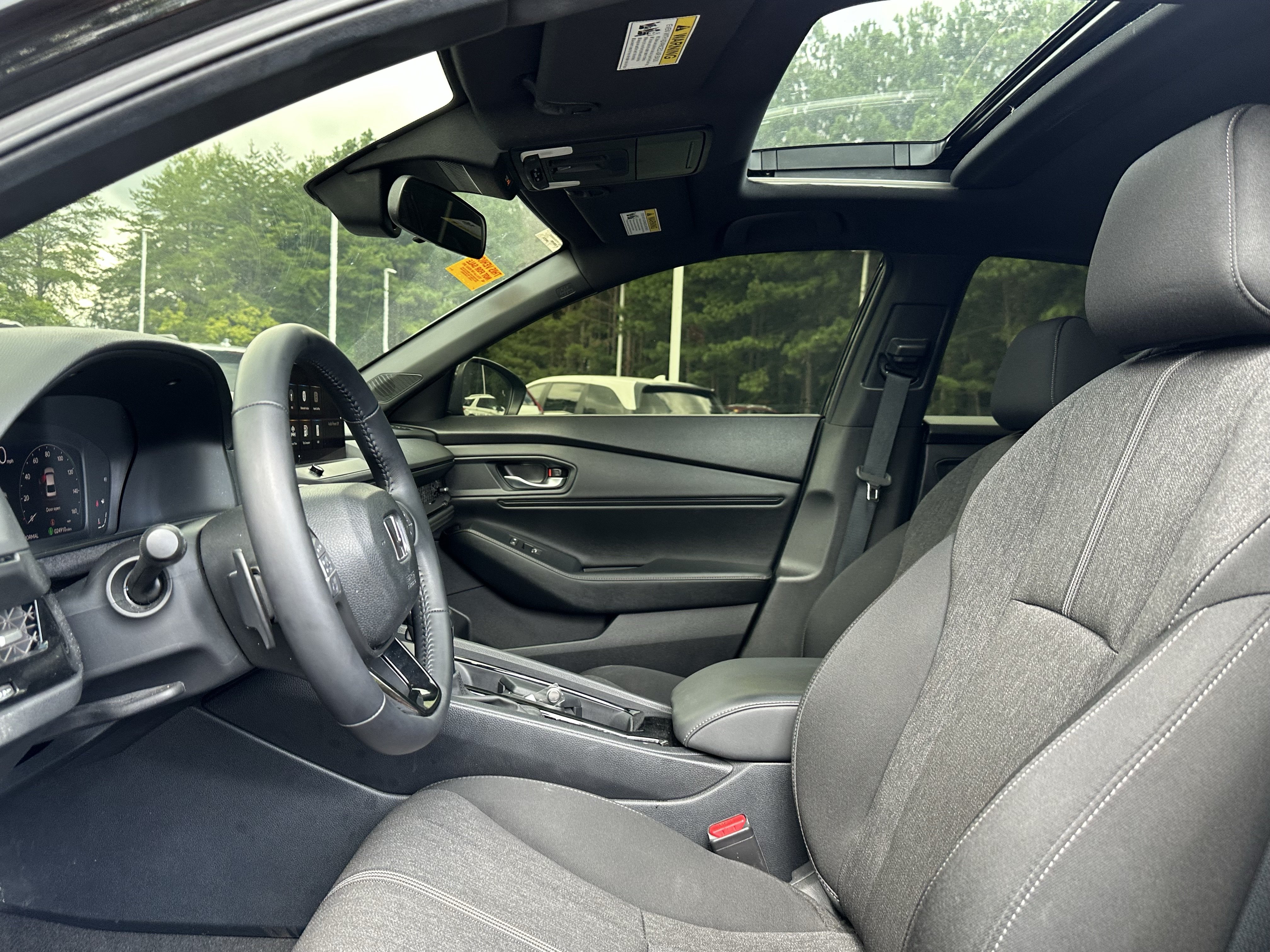 Used 2025 Honda Accord Sport image 7