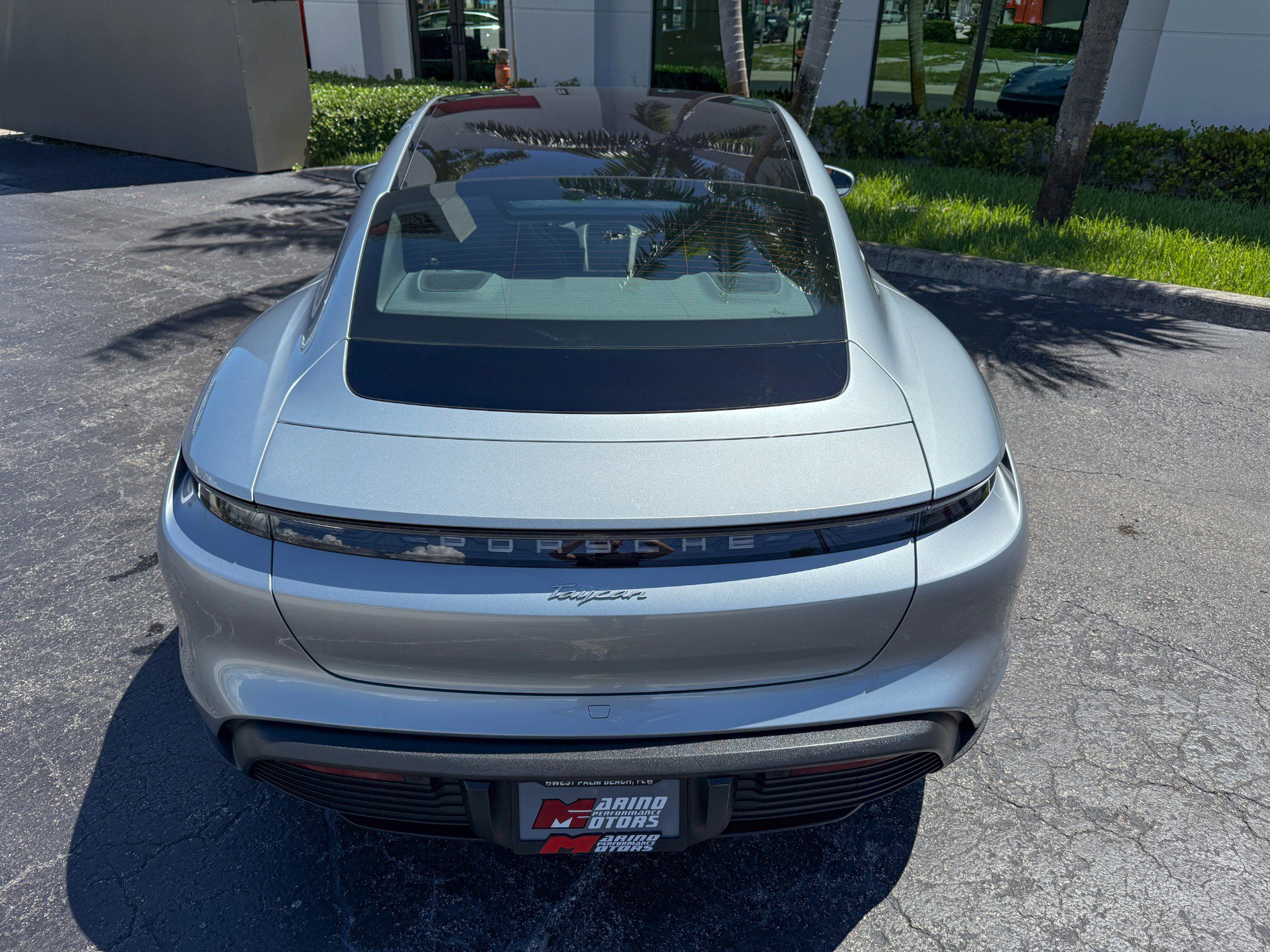 Used 2022 Porsche Taycan image 17
