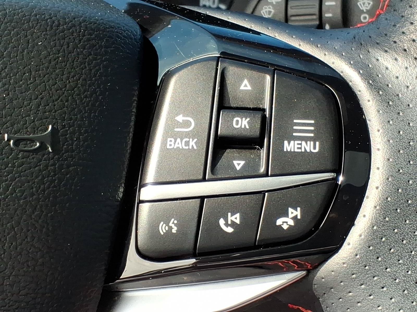 Used 2023 Ford Explorer ST-Line w/ Class IV Trailer Tow Package AWD/4WD image 28