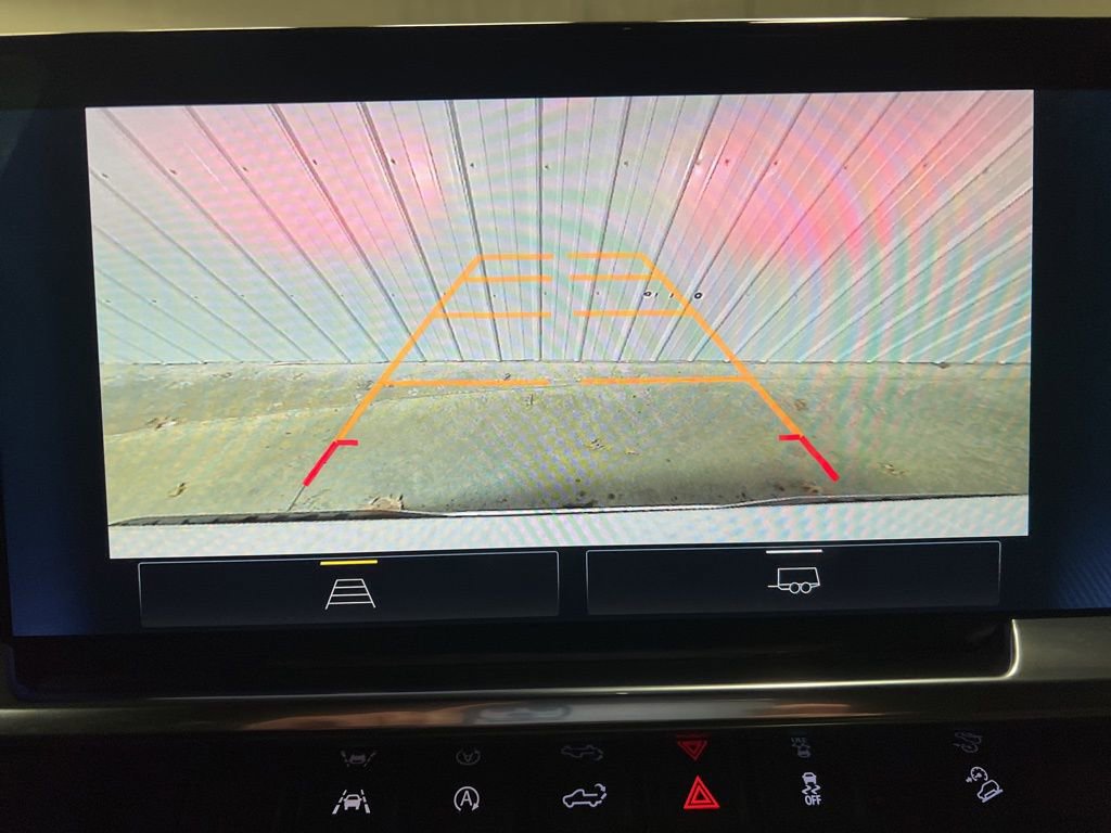 Certified 2023 Chevrolet Silverado 1500 LT w/ Z71 Off-Road Package image 17