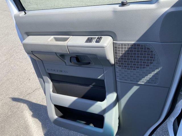Used 2024 Ford E-450 and Econoline 450 Super Duty w/ Power Windows & Locks Group RWD image 23