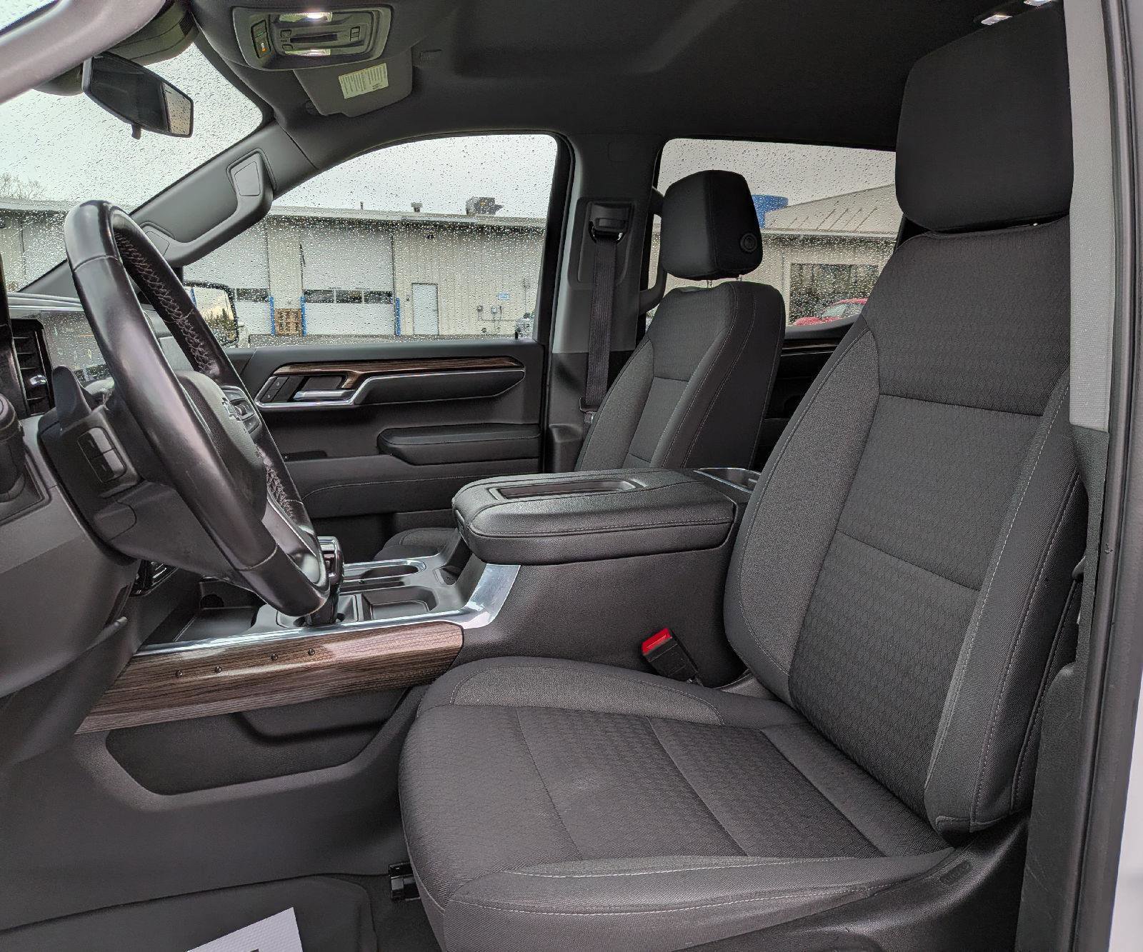 Used 2022 Chevrolet Silverado 1500 LT Trail Boss w/ Convenience Package II AWD/4WD image 13