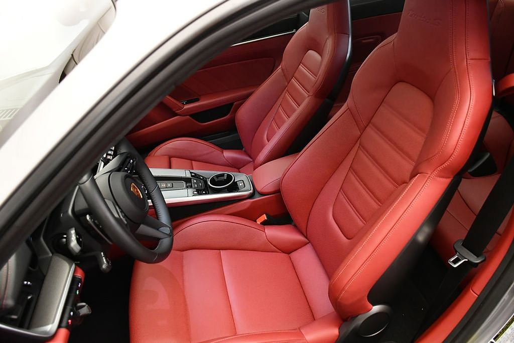 Certified 2024 Porsche 911 Turbo image 40