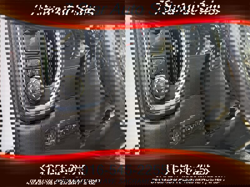 Used 2022 Chevrolet Silverado 2500 LT w/ Convenience Package image 7