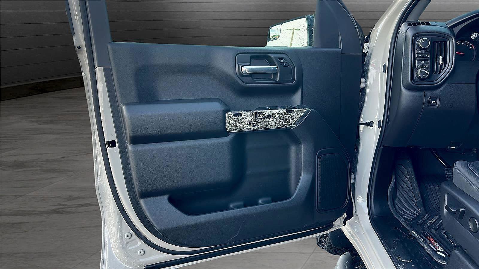 Used 2026 Chevrolet Silverado 1500 Custom Trail Boss image 34