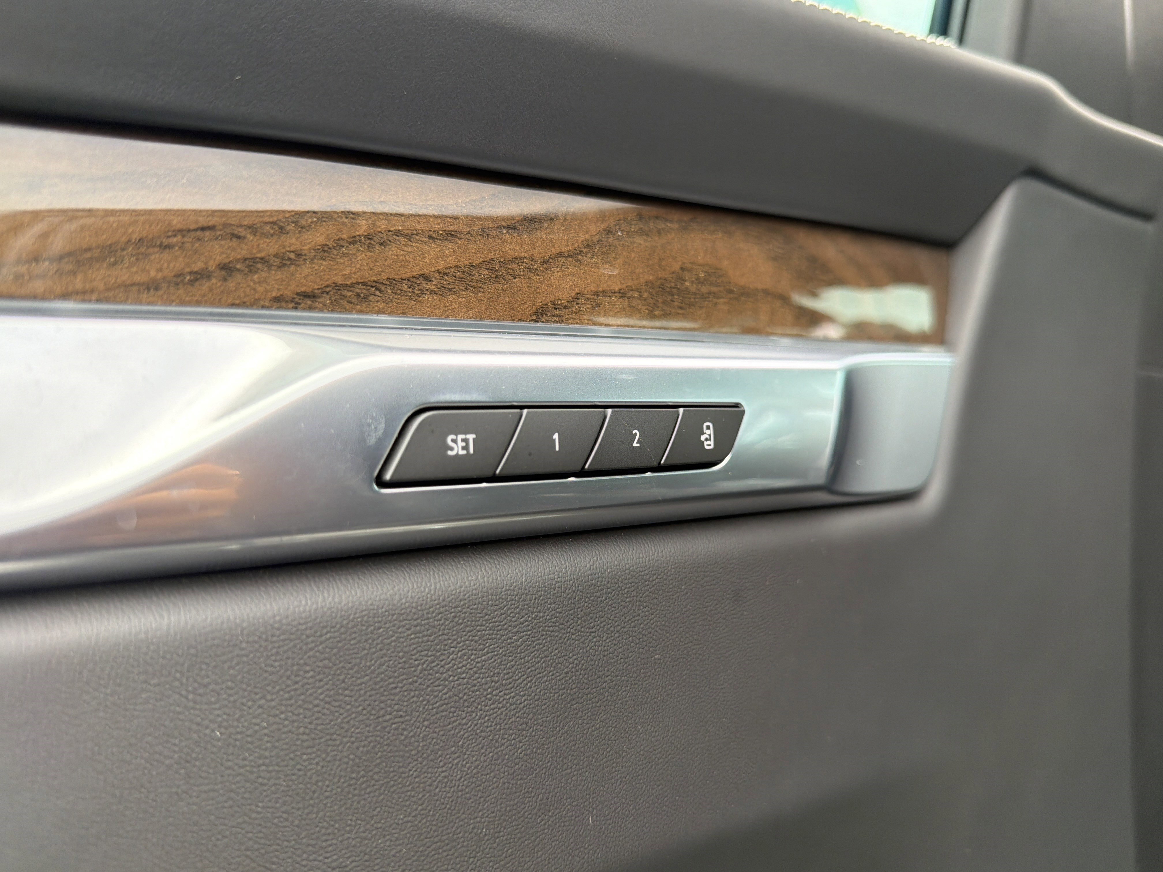 Used 2026 Cadillac Escalade Platinum Sport w/ LPO, Floor Liner Package AWD/4WD image 26