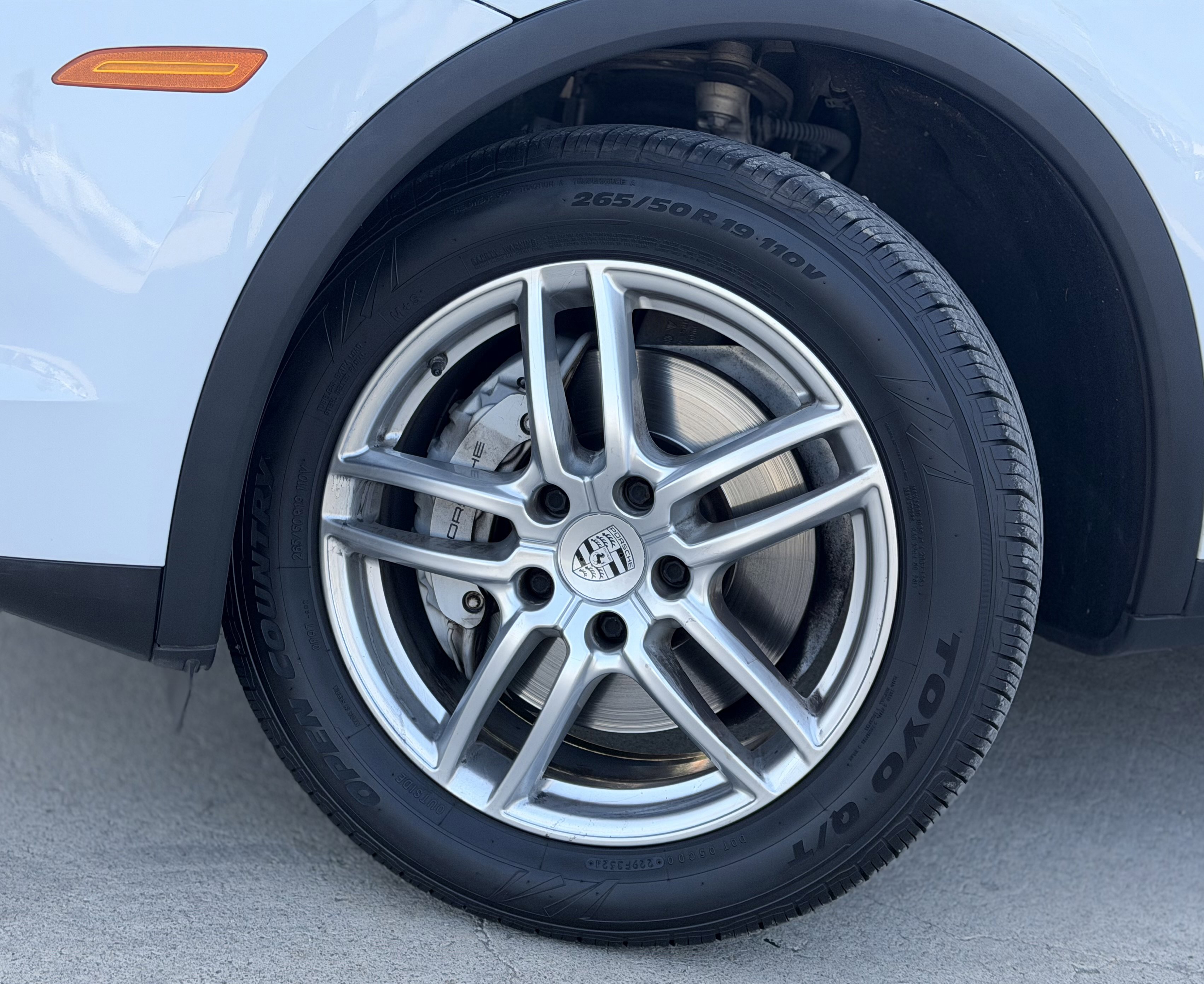 Used 2015 Porsche Cayenne S AWD/4WD image 6