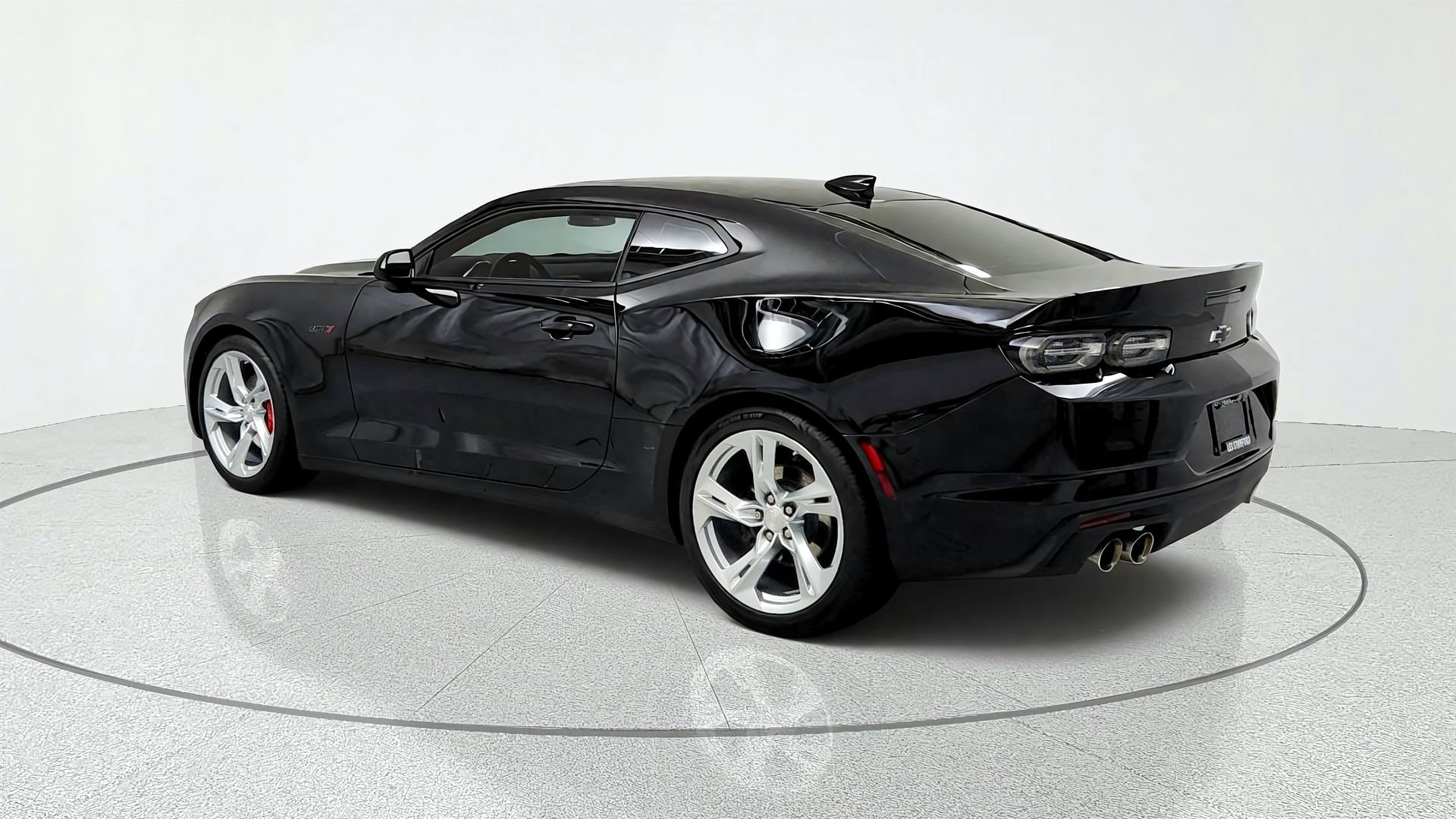 Certified 2024 Chevrolet Camaro LT w/ RS Package RWD image 3