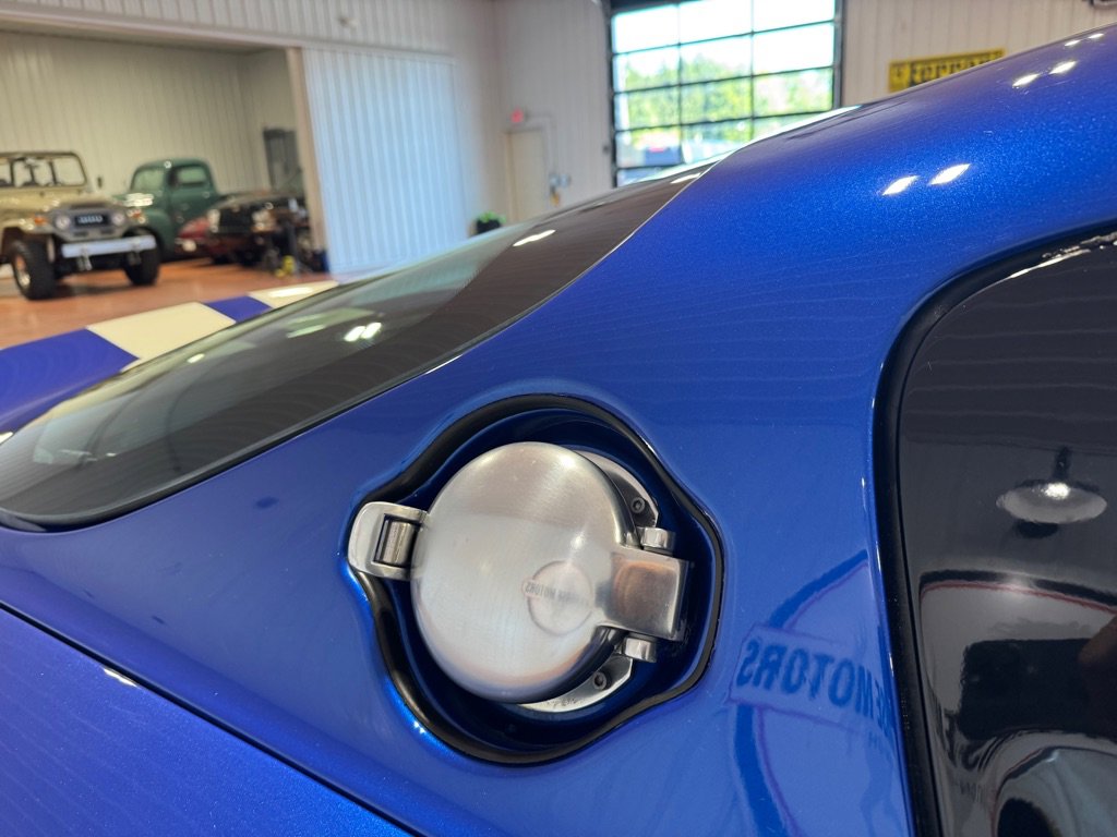 Used 1997 Dodge Viper GTS image 17