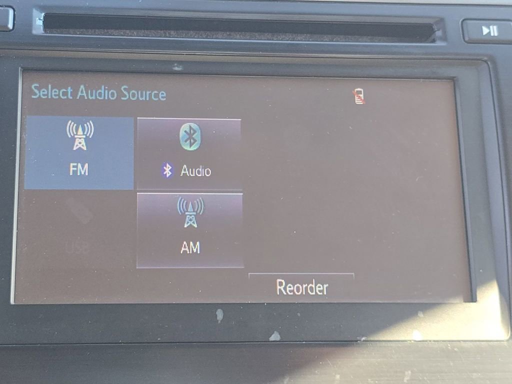 Used 2014 Toyota Camry LE image 28