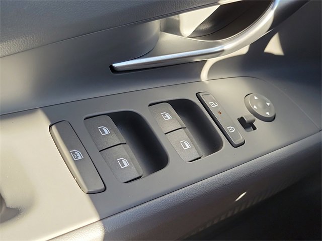 Used 2025 Hyundai Elantra SE image 16