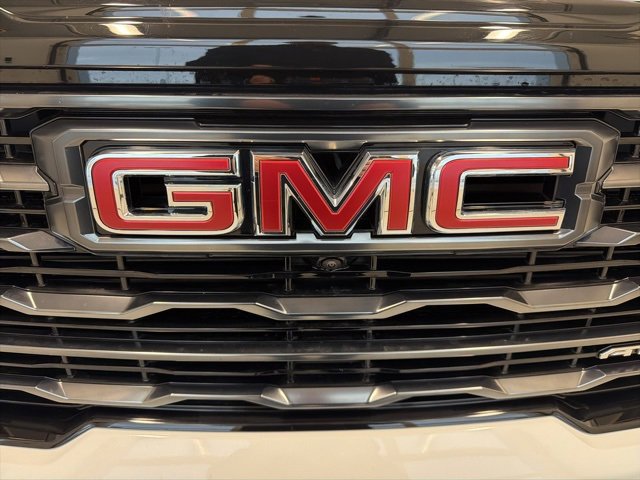 Used 2025 GMC Acadia AT4 image 12