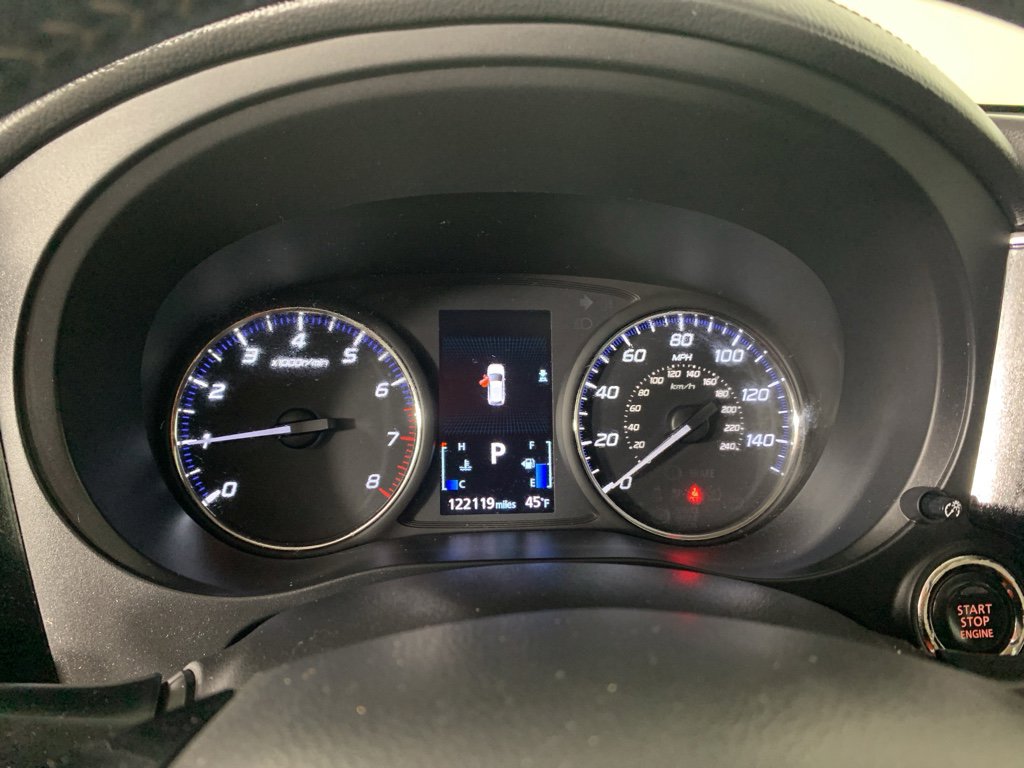 Used 2018 Mitsubishi Outlander SEL image 21