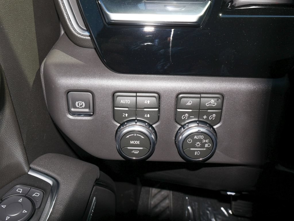 New 2026 GMC Sierra 1500 SLT w/ SLT Premium Package AWD/4WD image 23