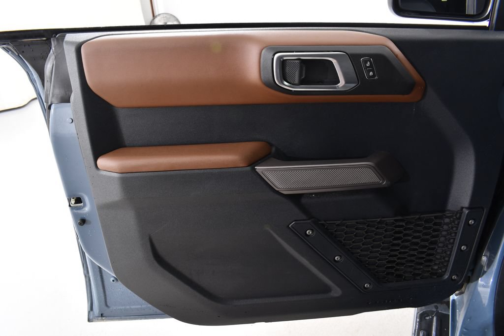 Used 2023 Ford Bronco Outer Banks AWD/4WD image 25