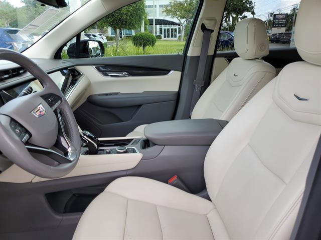 Used 2021 Cadillac XT6 Premium Luxury image 40