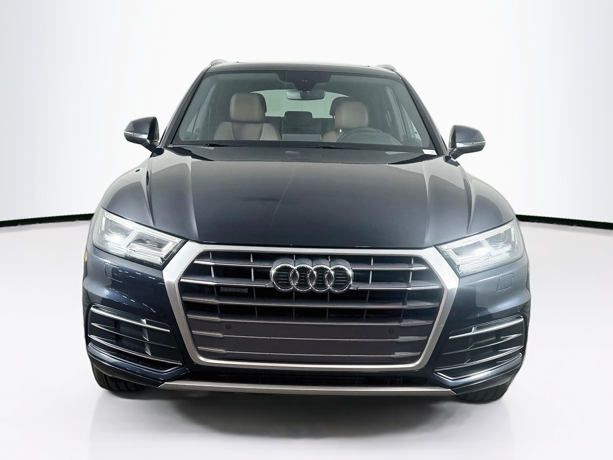 Used 2018 Audi Q5 2.0T Premium Plus w/ Premium Plus Package AWD/4WD image 2