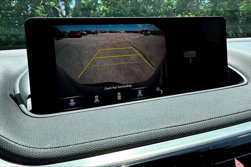 Used 2023 Acura MDX SH-AWD image 32