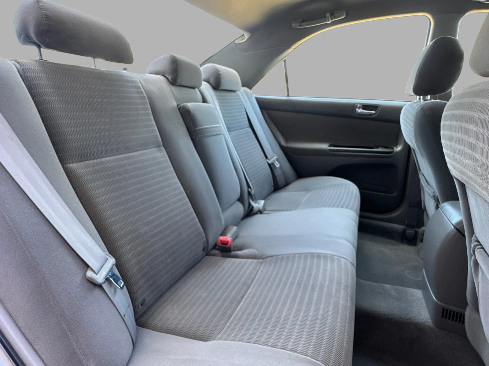 Used 2005 Toyota Camry LE FWD image 85