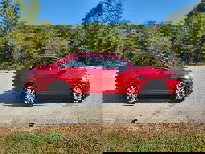 Used 2012 Ford Taurus SEL image 6