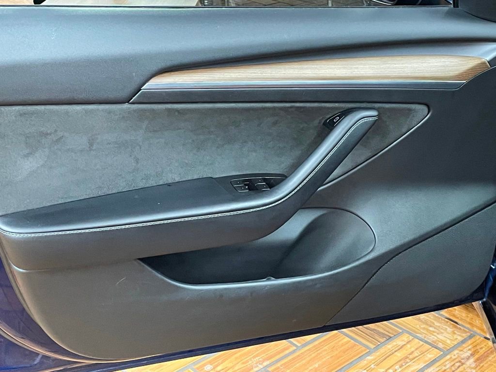 Used 2022 Tesla Model 3 image 13