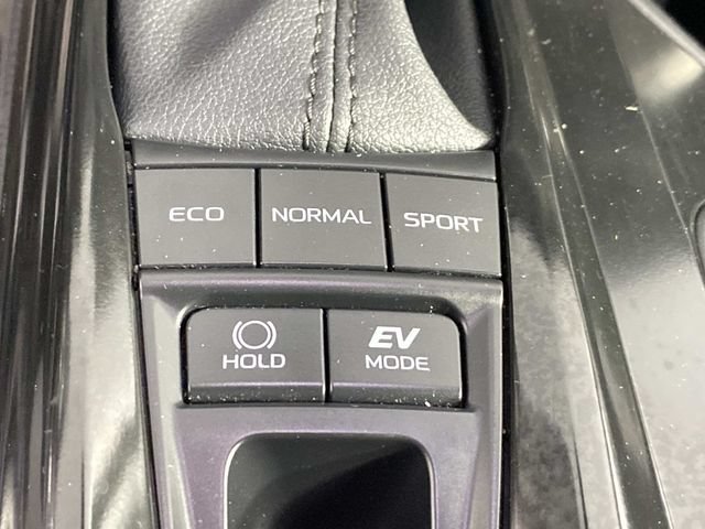 Used 2025 Toyota Camry LE FWD image 23