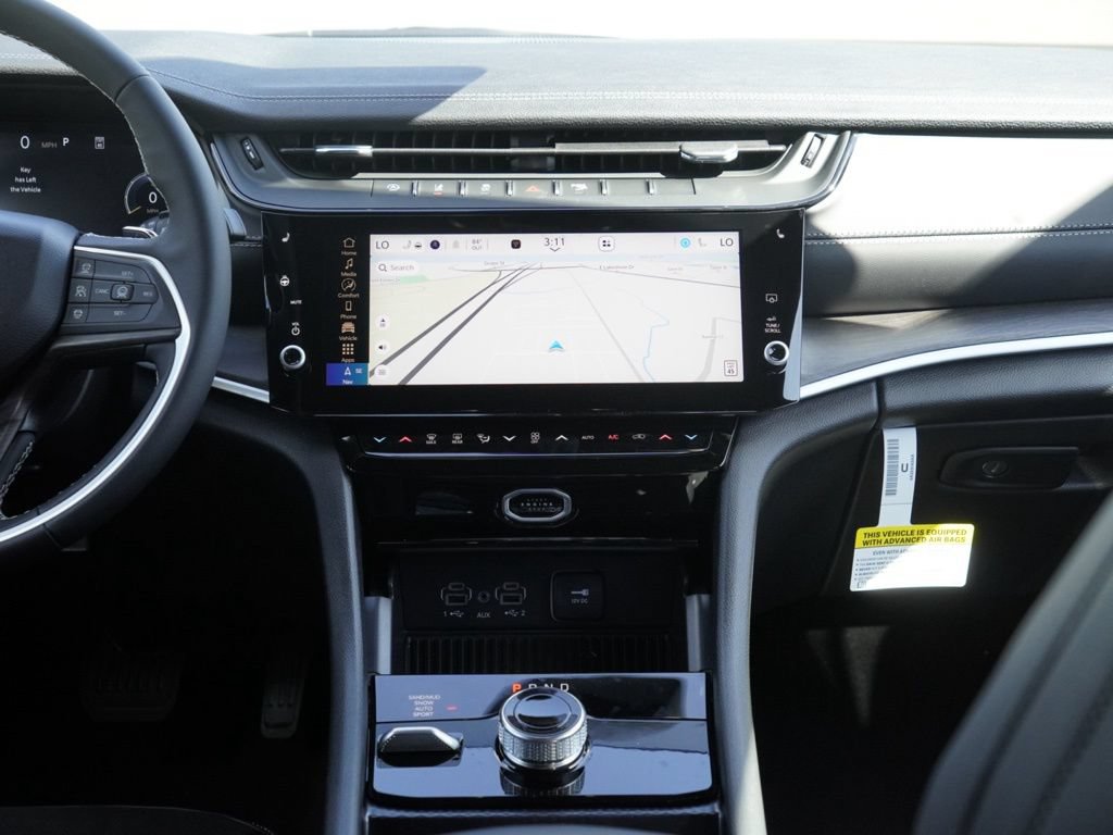 New 2026 Jeep Grand Cherokee Altitude AWD/4WD image 26