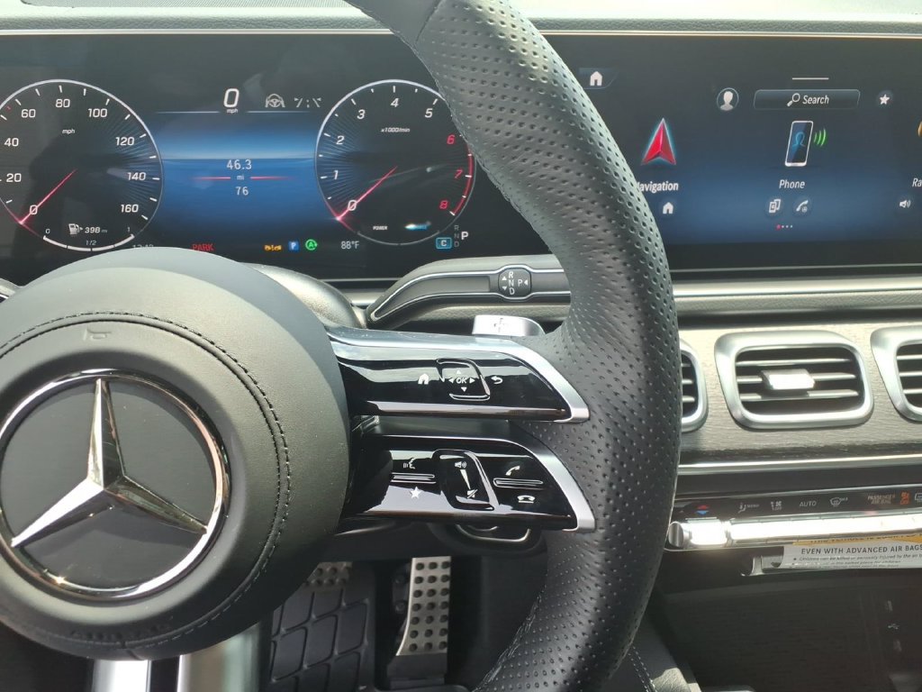 New 2026 Mercedes-Benz GLS 450 4MATIC image 21
