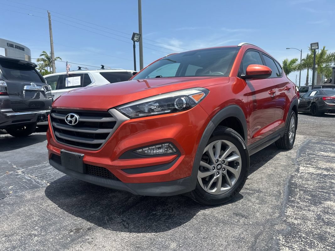 Used 2016 Hyundai Tucson SE w/ Option Group 02 AWD/4WD image 1