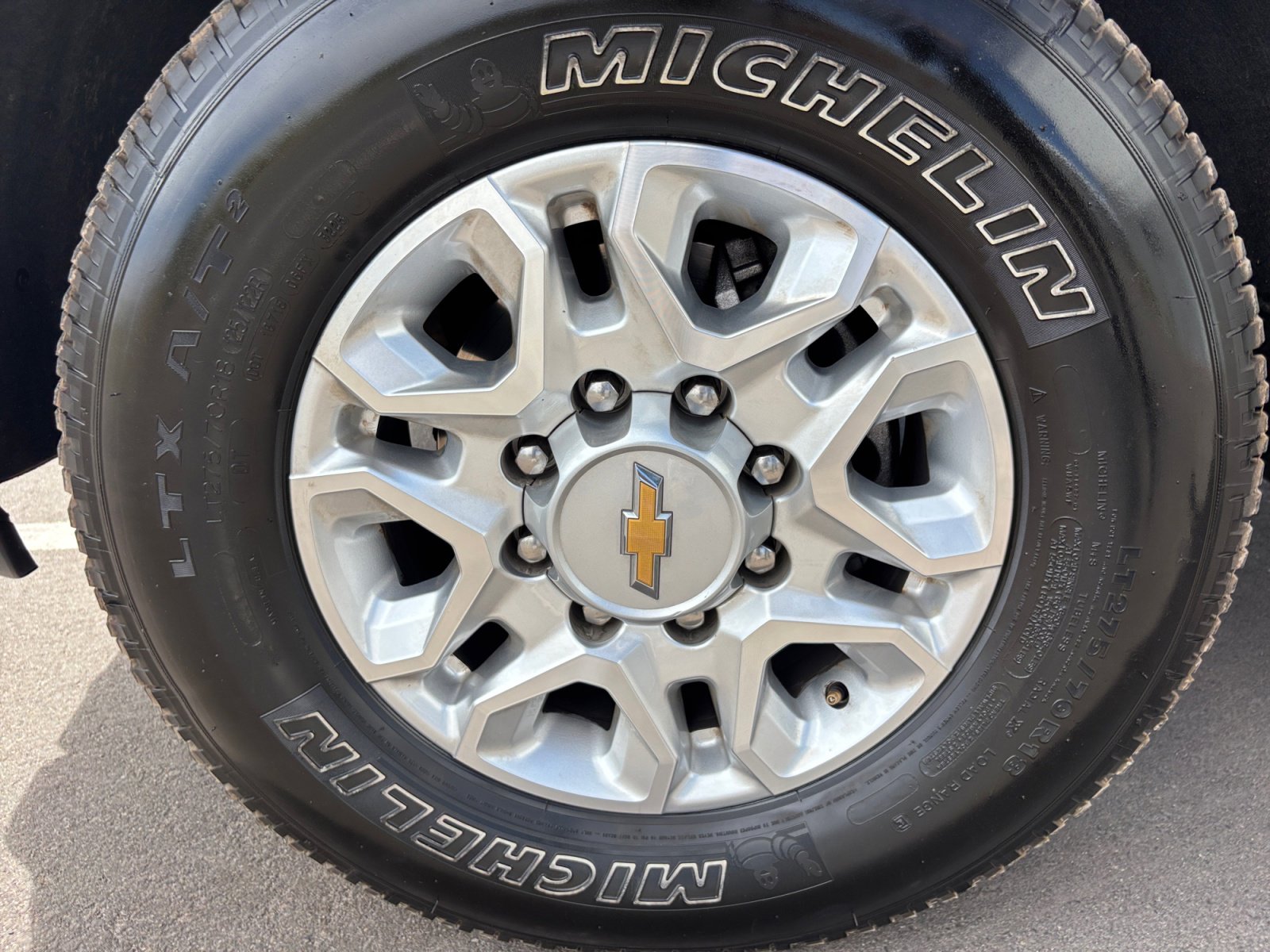 Used 2024 Chevrolet Silverado 2500 LTZ image 25