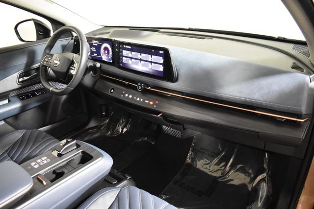 Used 2024 Nissan Ariya AWD image 38