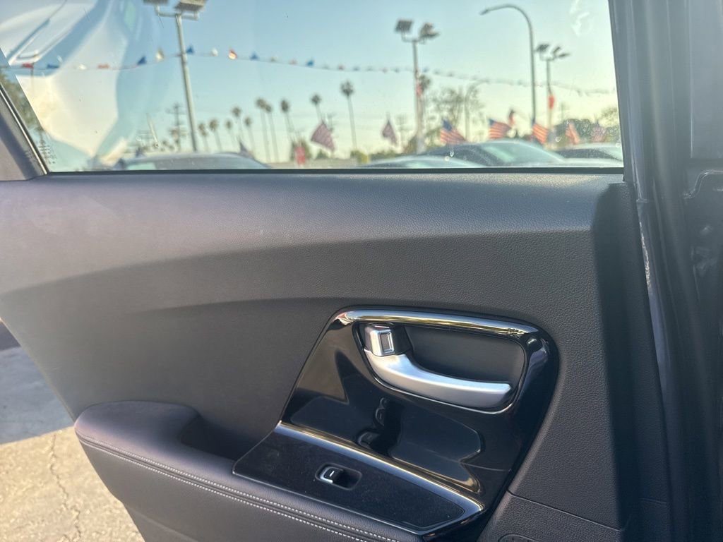 Used 2020 Kia Niro EX Premium FWD image 18
