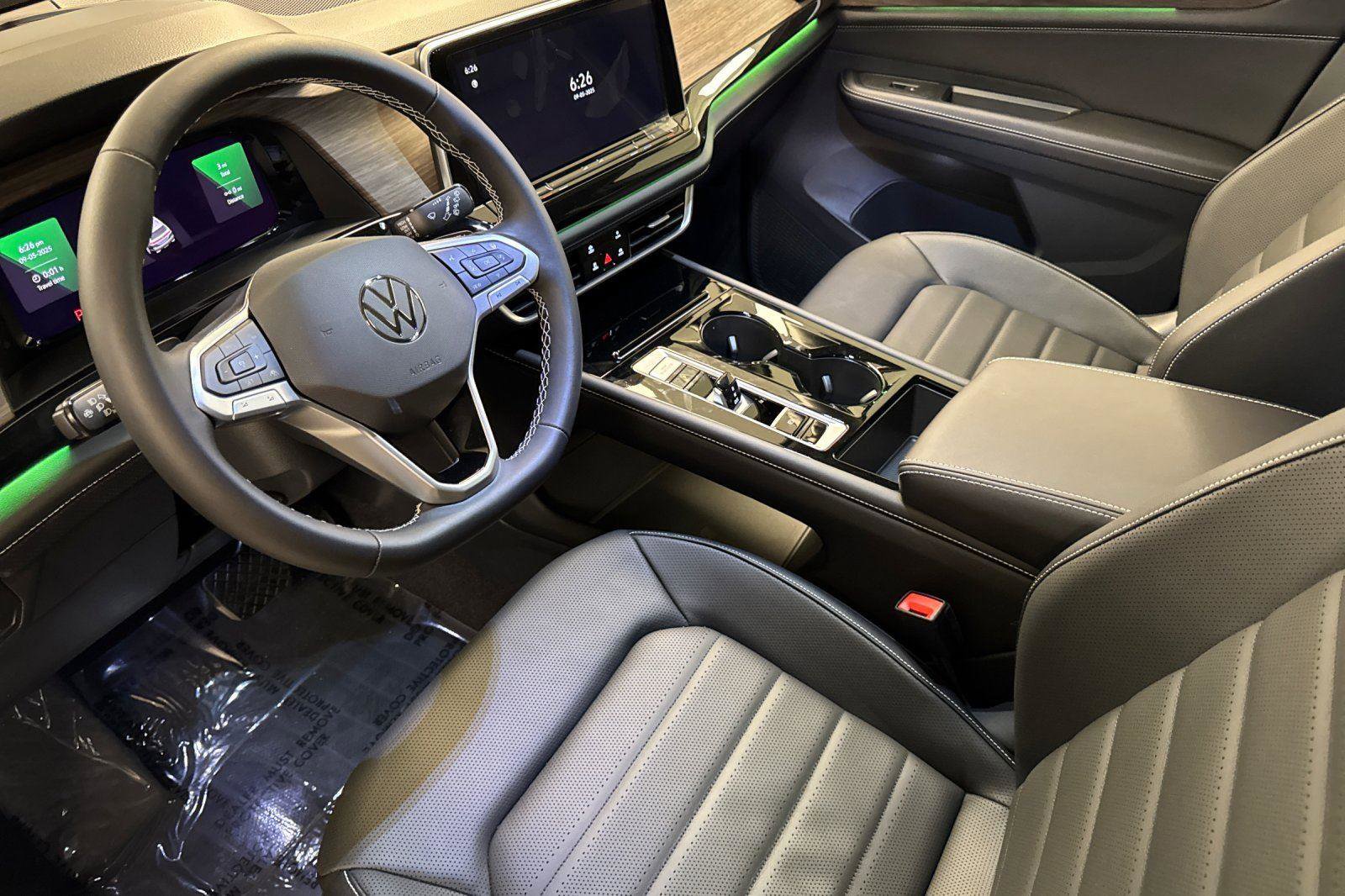 New 2026 Volkswagen Atlas SEL image 9