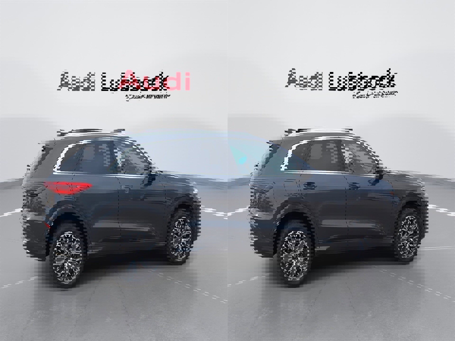 Used 2025 Audi Q5 Premium Plus w/ Premium Plus image 9