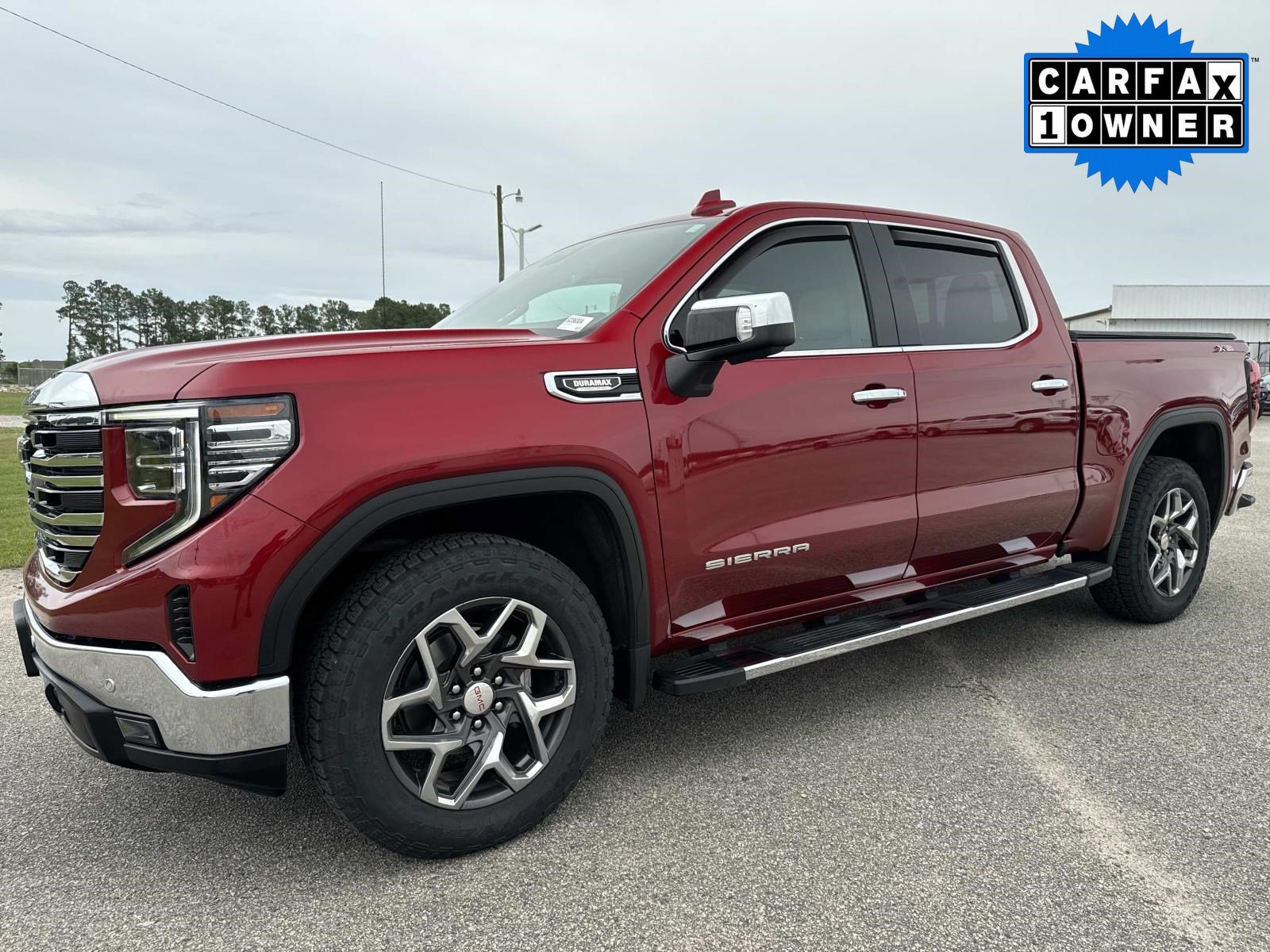 Used 2023 GMC Sierra 1500 SLT w/ SLT Premium Plus Package AWD/4WD image 8
