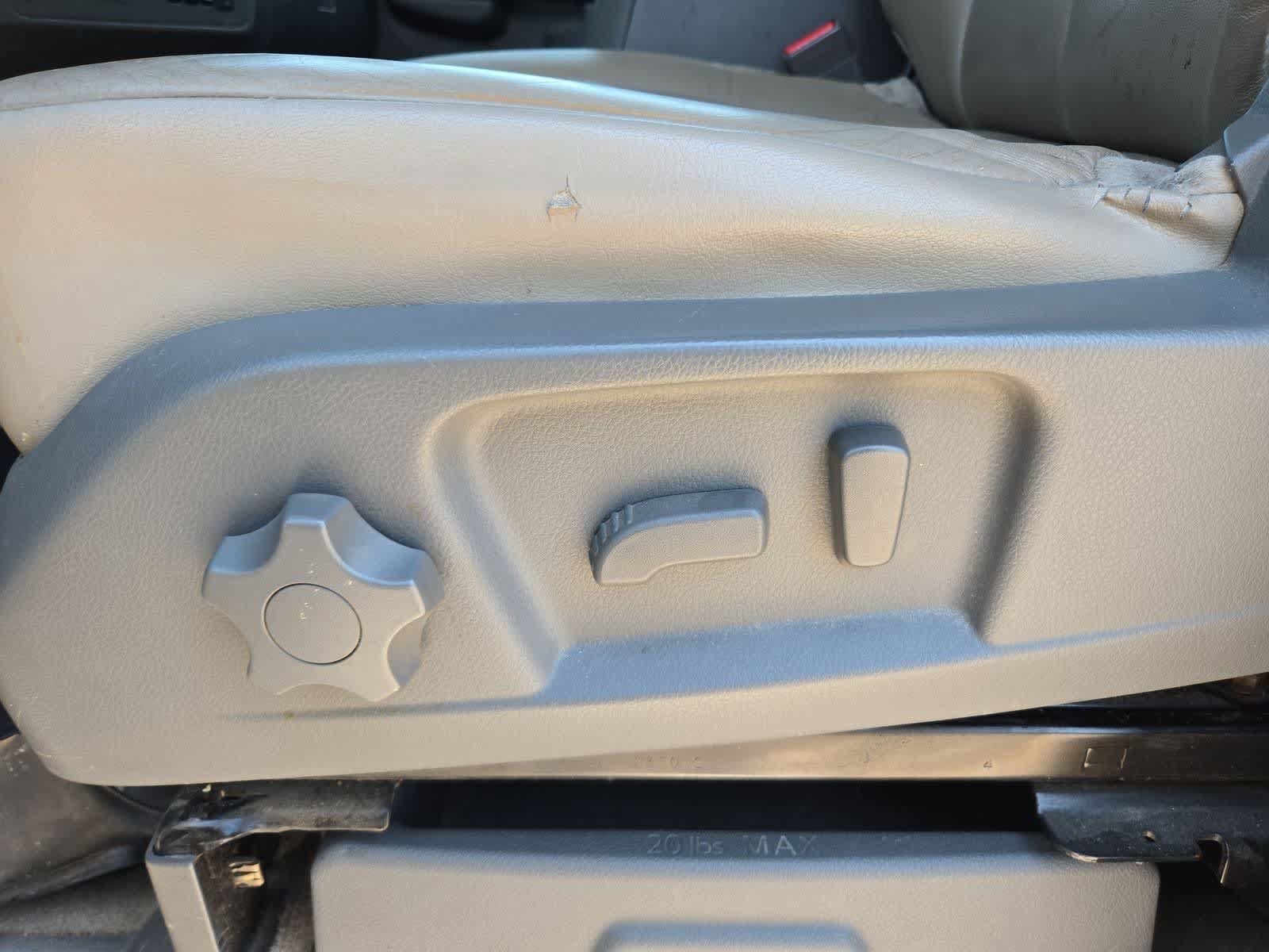 Used 2019 Nissan NV 3500 SL RWD image 16
