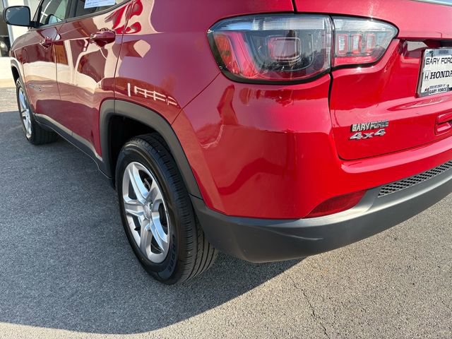 Used 2024 Jeep Compass Latitude image 20