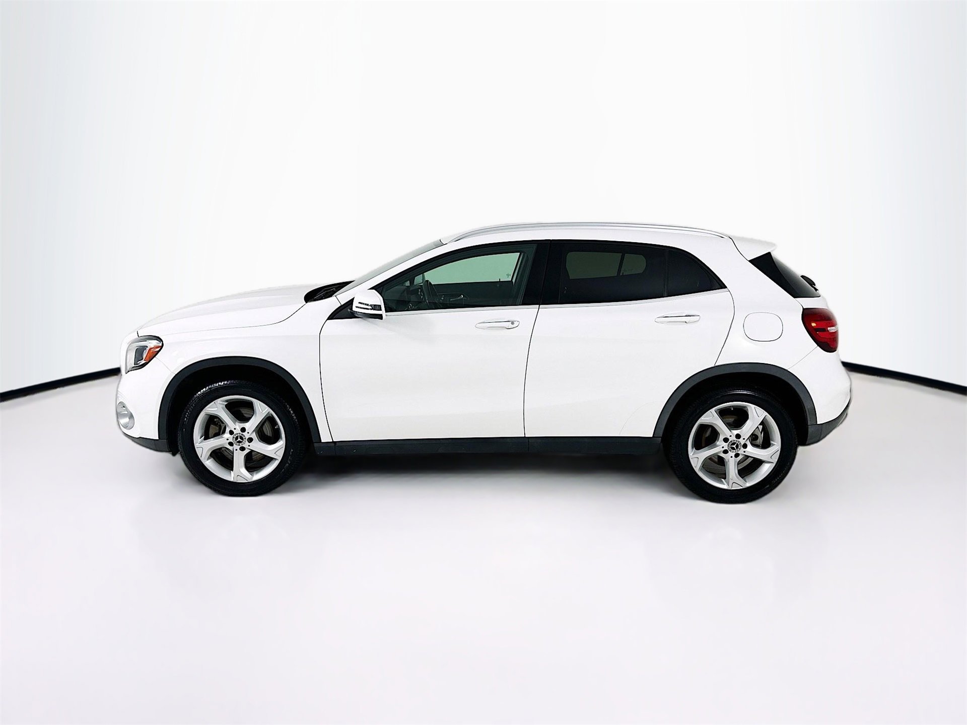 Used 2020 Mercedes-Benz GLA 250 4MATIC image 5
