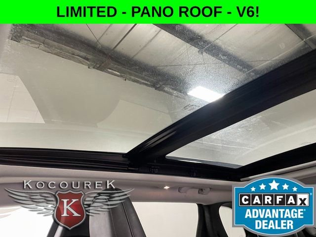 Used 2022 Jeep Cherokee Limited w/ Mopar Interior Package AWD/4WD image 19