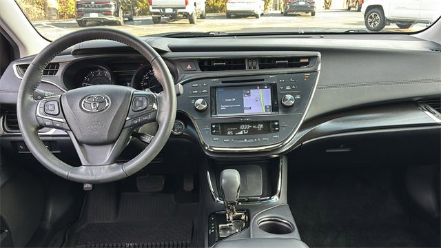 Used 2017 Toyota Avalon XLE Premium image 13